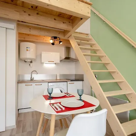 Studio Mezzanine 